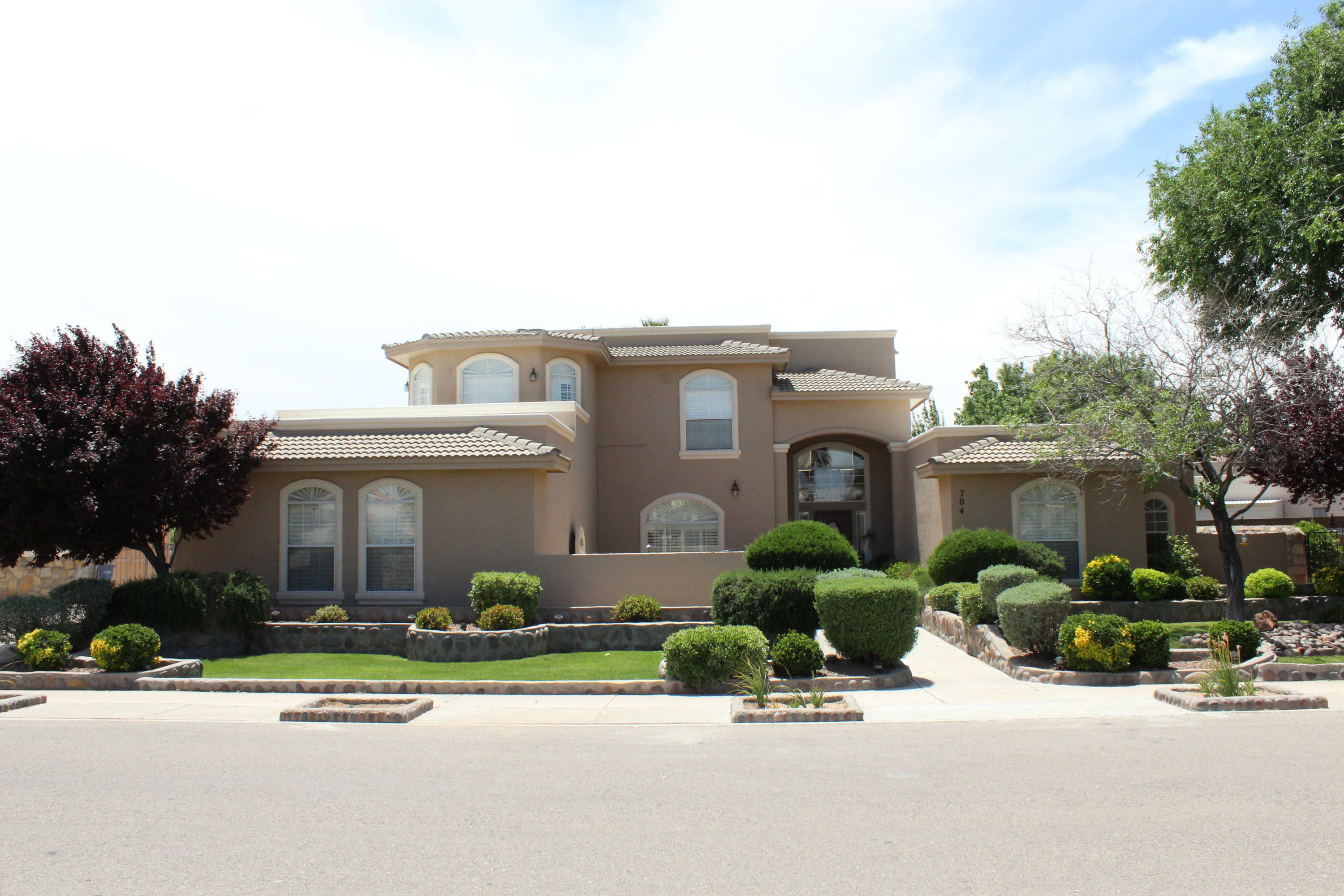 Property Photo: 704 Scott Lane TX 79932