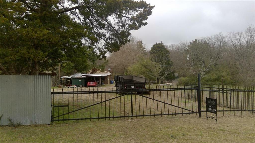 Property Photo: 2515 Fatima Avenue TX 75241