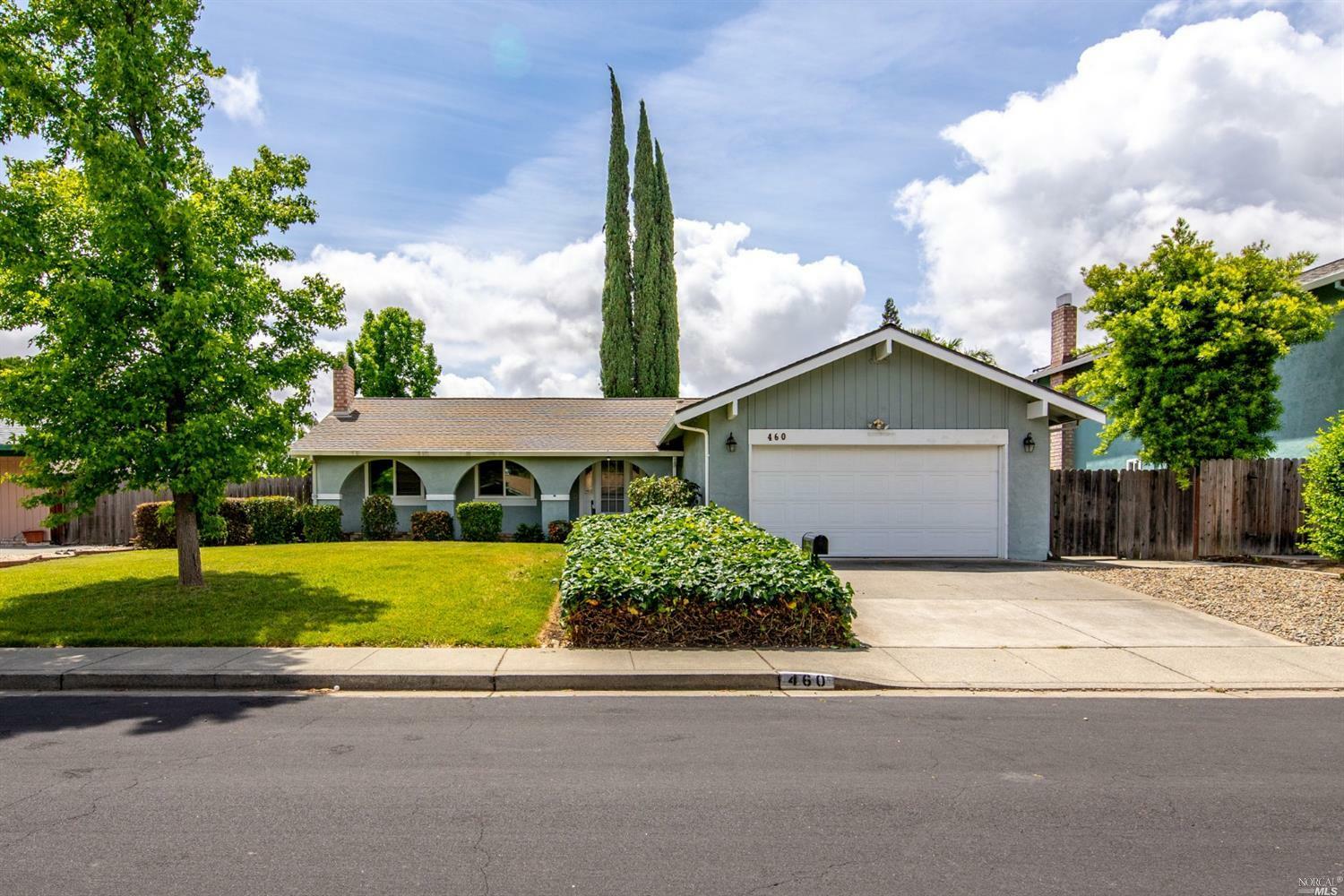 Property Photo:  460 Valencia Lane  CA 95688 