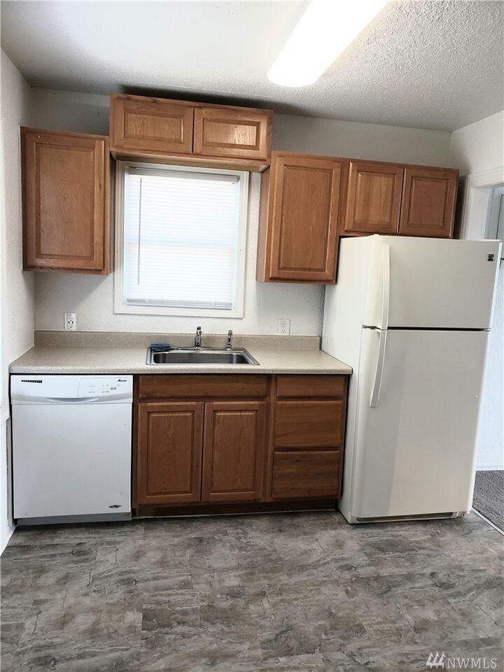 Property Photo:  2212 W Spruce Street  WA 98837 