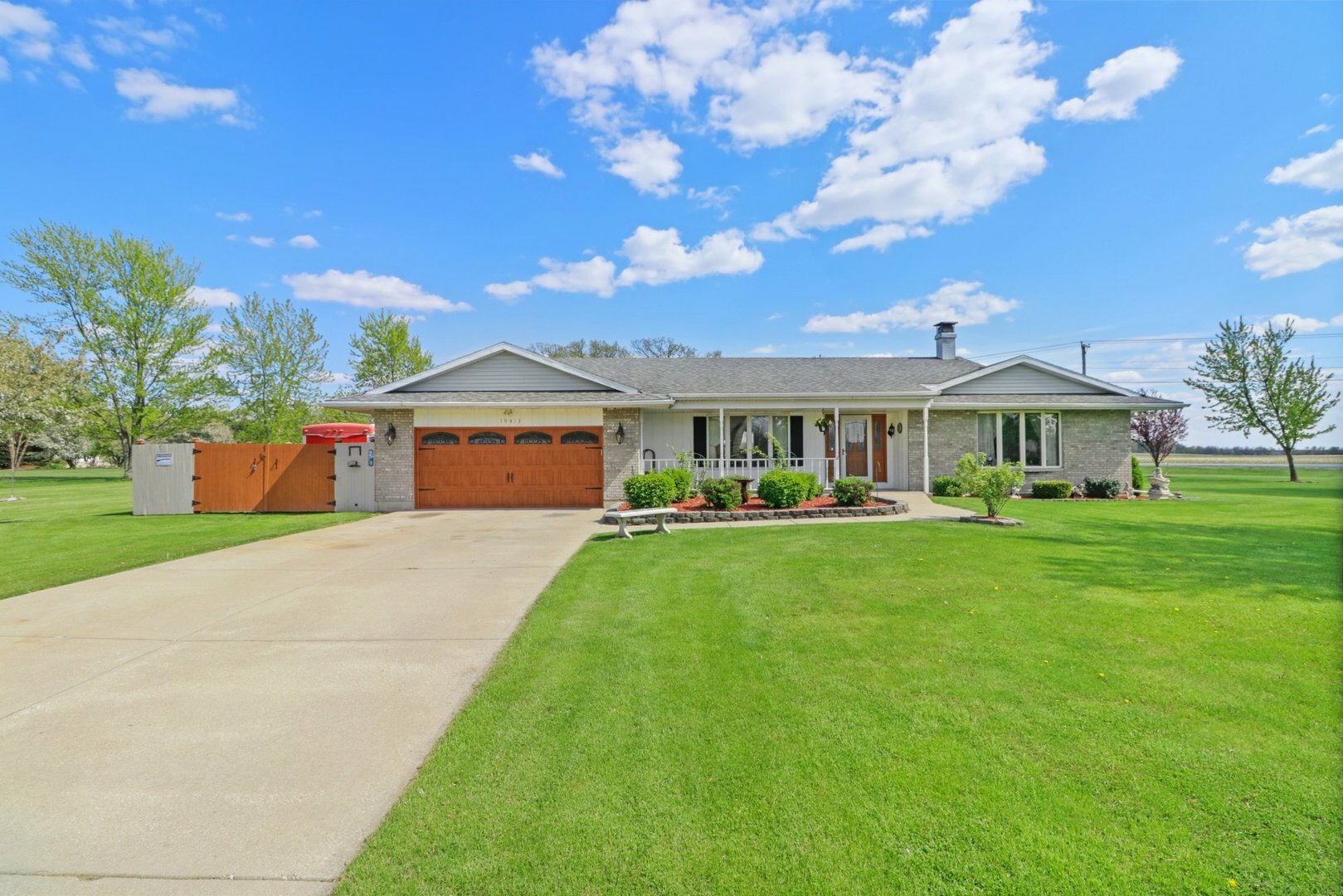 Property Photo:  19413 West Timber Drive South  IL 60421 