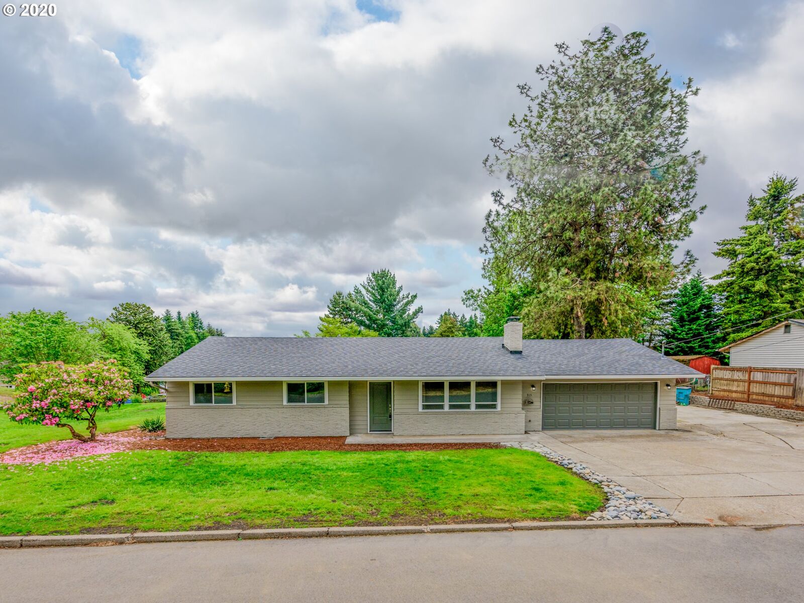 Property Photo: 315 NW 76th St WA 98660
