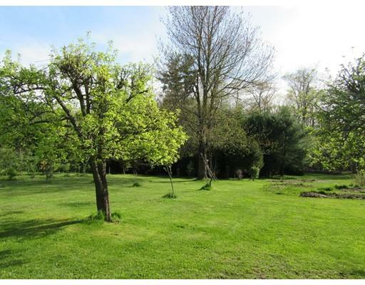 Property Photo:  25 Glenwood Place Lot 1  MA 01543 