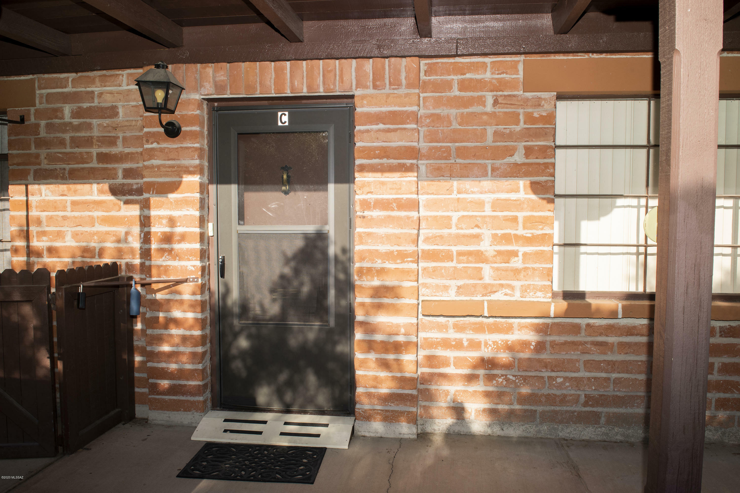 Property Photo:  265 S Paseo Sarta Unit C  AZ 85614 