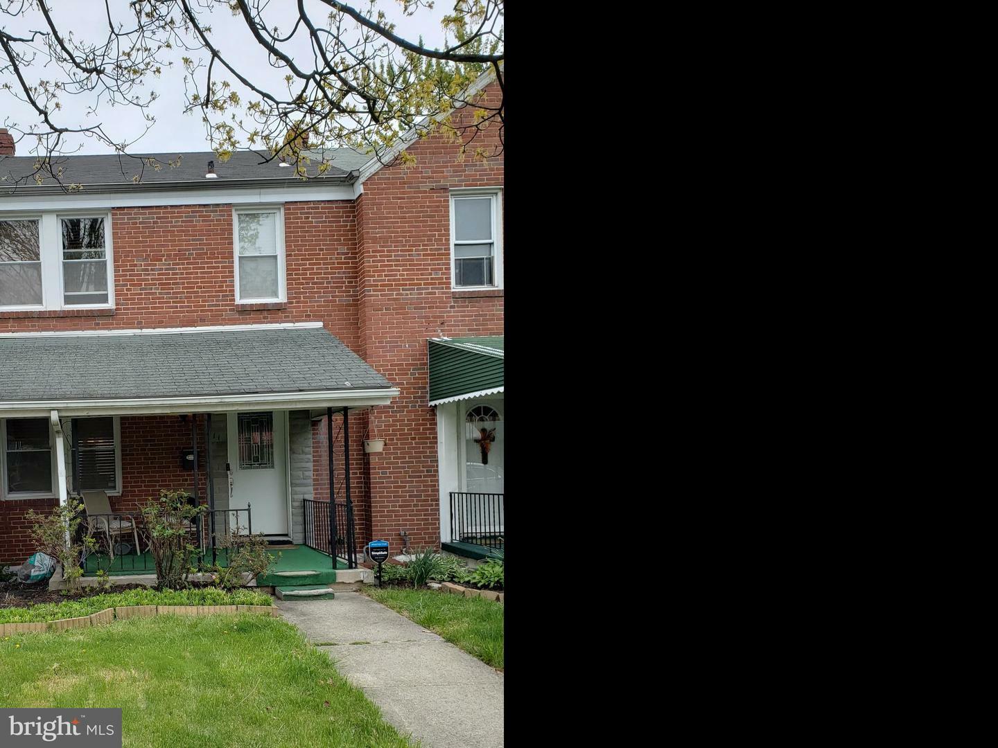 Property Photo: 811 N Chapelgate Lane MD 21229