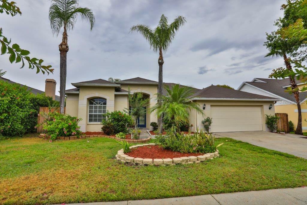 Property Photo:  2016 Dumont Drive  FL 33596 