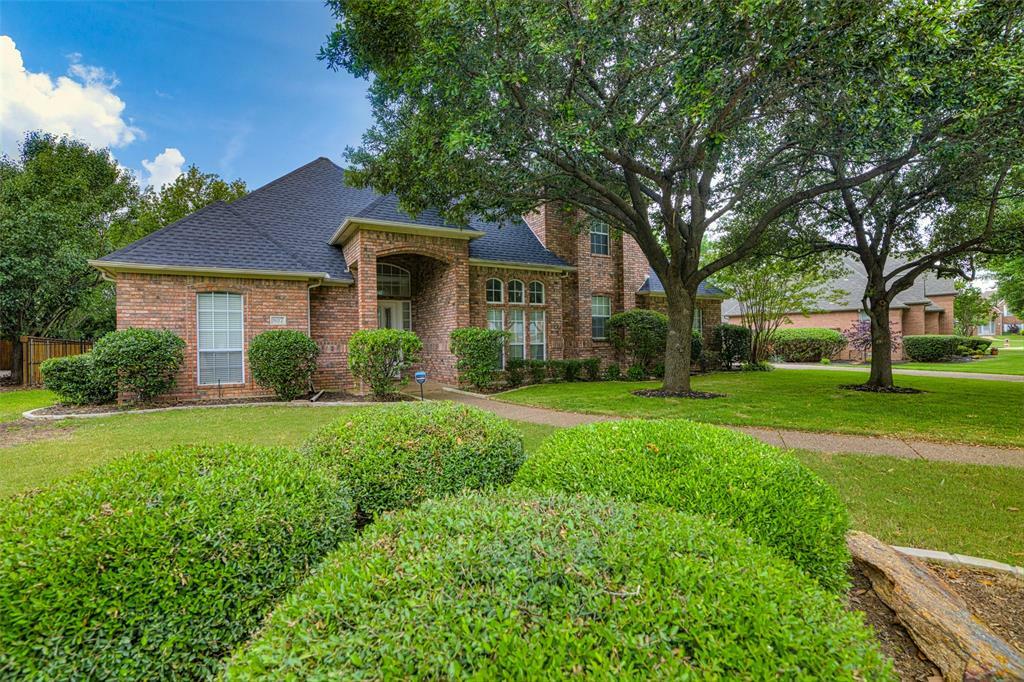 Property Photo:  807 Kleberg Court  TX 76092 