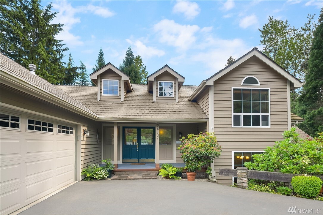 Property Photo: 24107 NE 6th Place WA 98074