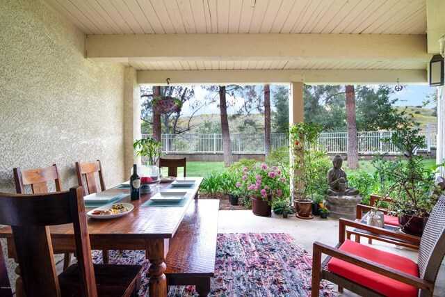 Property Photo:  653 Oak Run Trail 107  CA 91377 