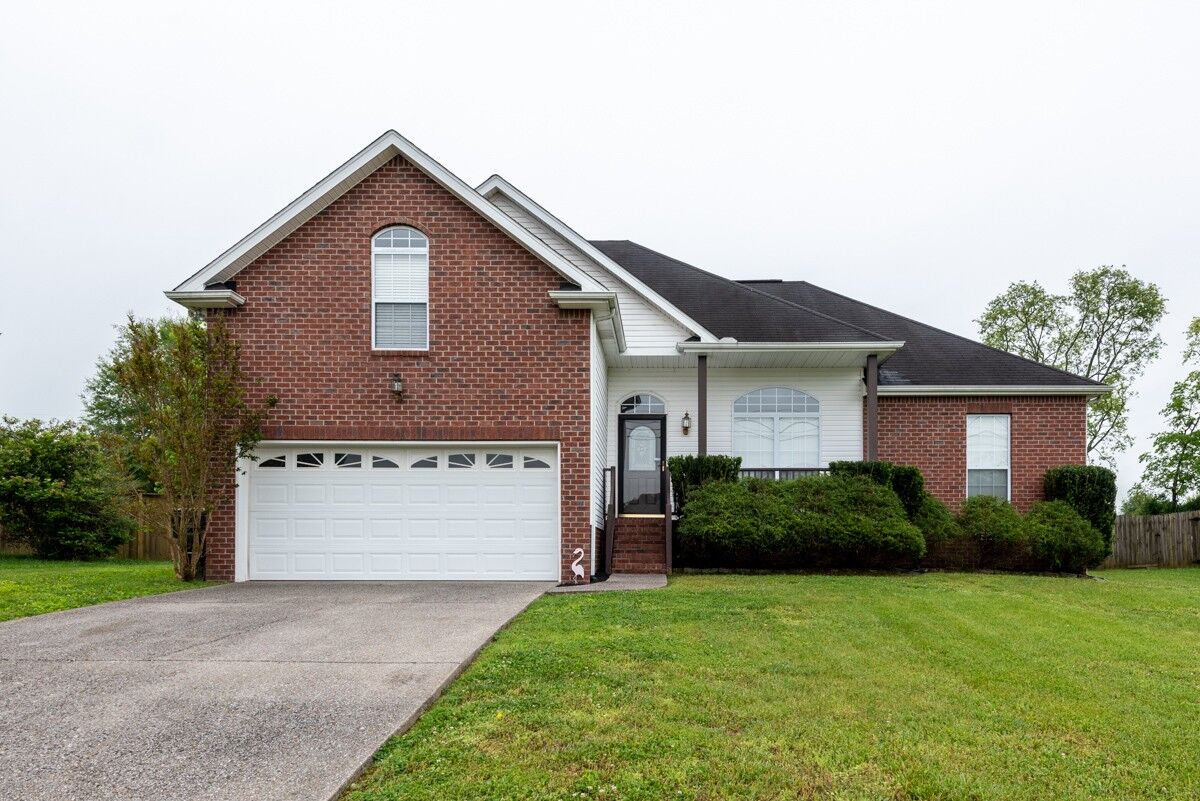 Property Photo:  337 Remington Ave  TN 37066 