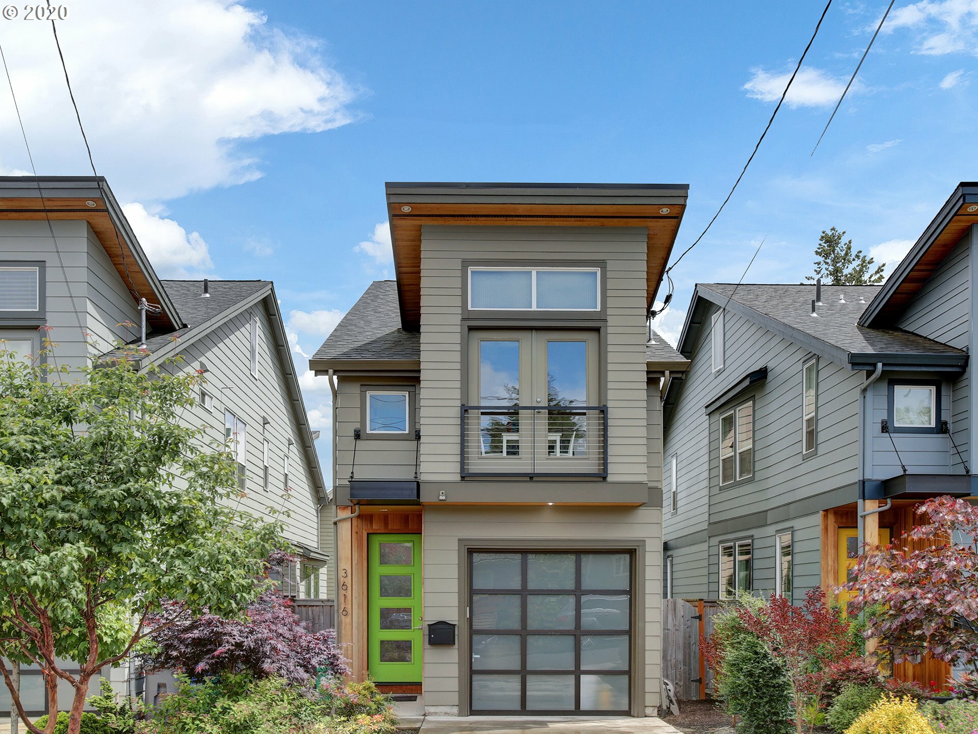 Property Photo: 3616 NE 43rd Ave OR 97213