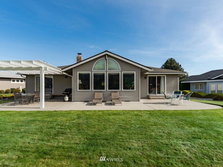 Property Photo: 334 Upper Point Drive WA 98831