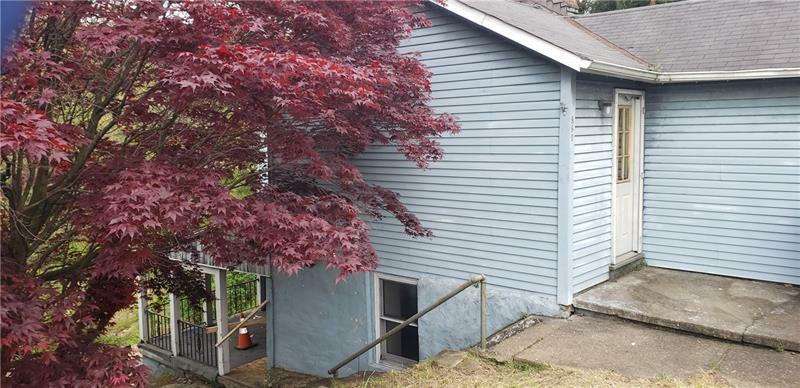 Property Photo:  882 Center Road  PA 15239 