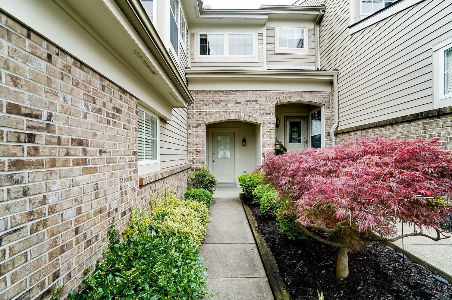 Property Photo:  2478 Walnutview Ct  OH 45230 