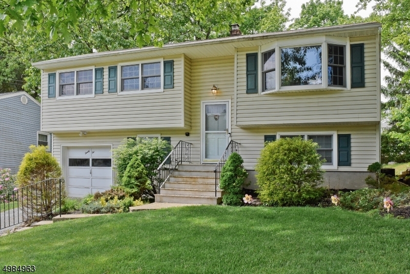 Property Photo:  22 William St  NJ 07866 