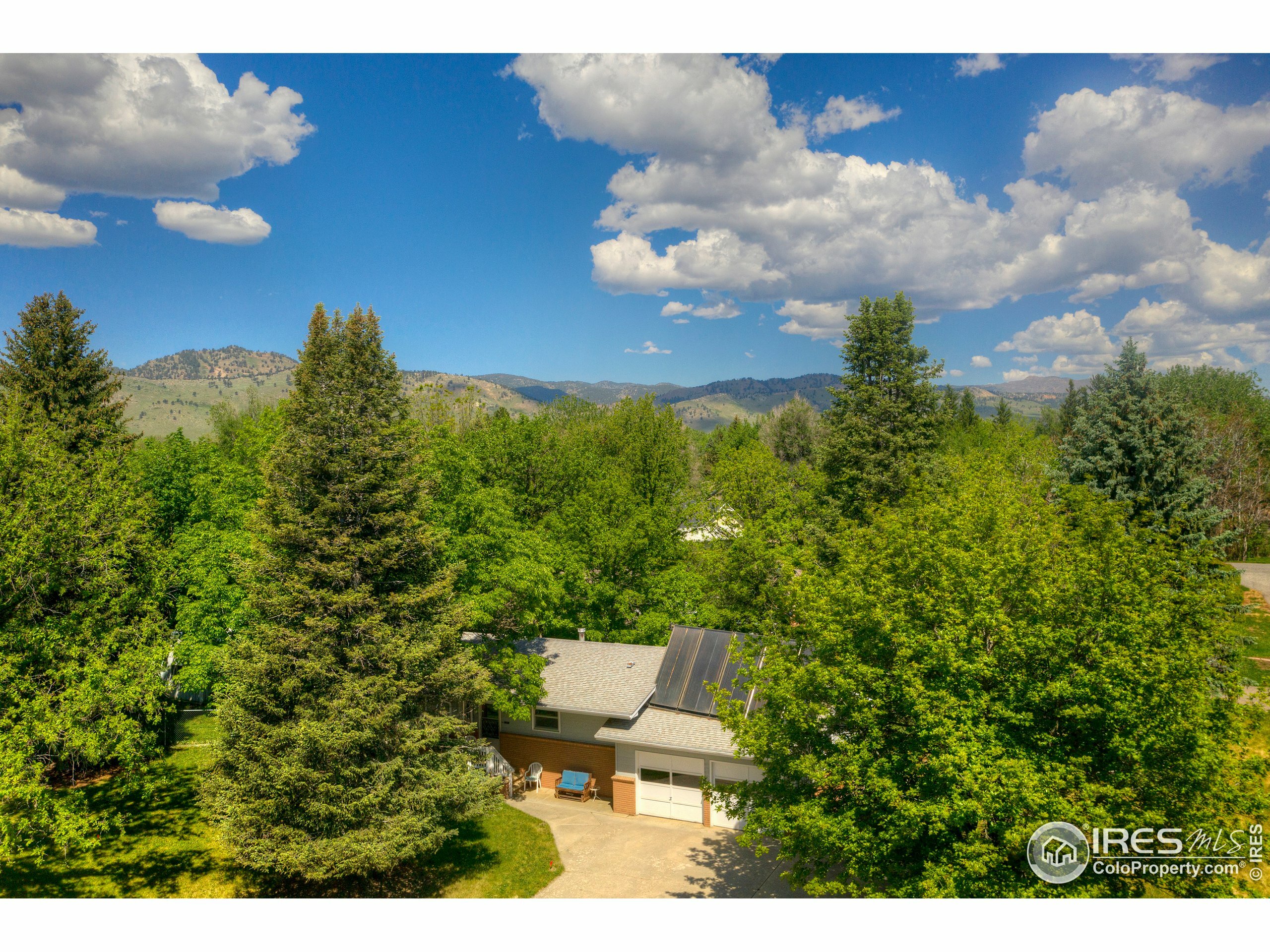 Property Photo:  4405 Agate Rd  CO 80304 