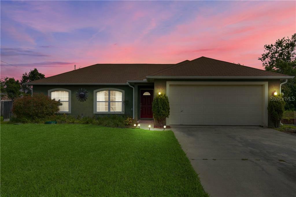 Property Photo:  616 Everett Street  FL 32725 