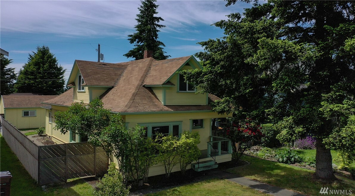 Property Photo:  6124 S G St  WA 98408 