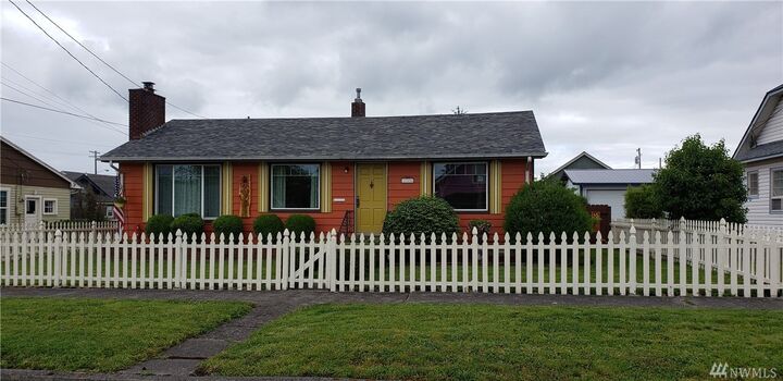 Property Photo: 156 SW 9th Street WA 98532