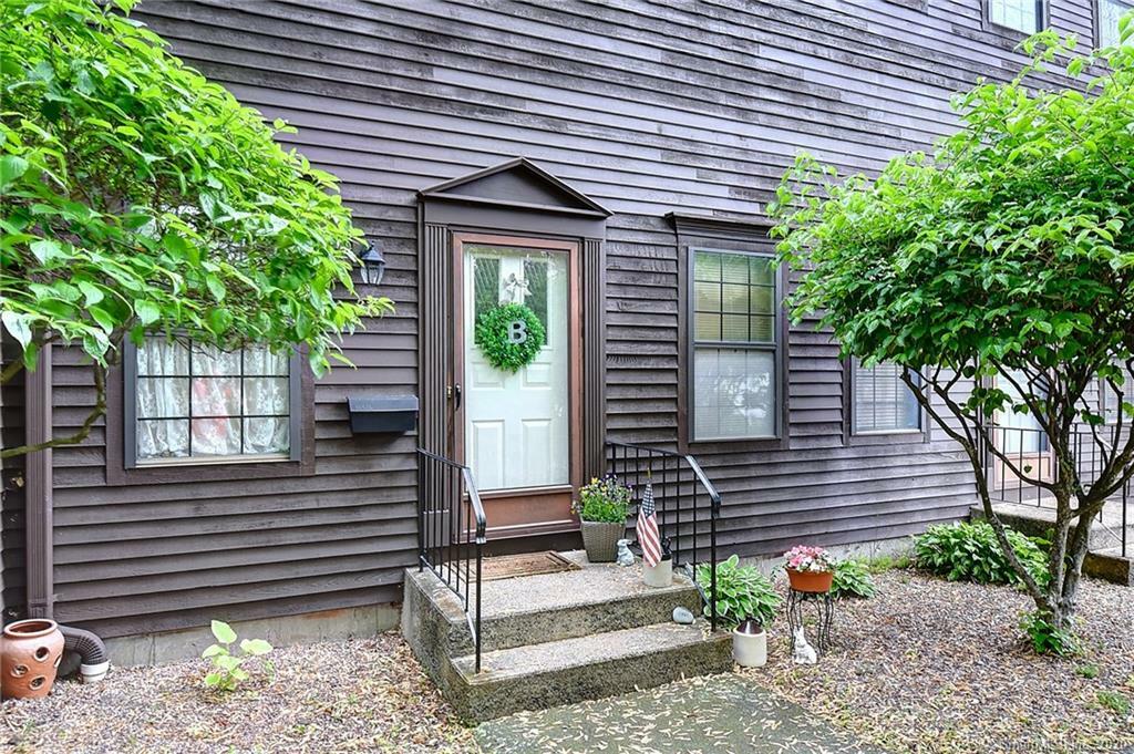 Property Photo: 37 Spring Street 37 CT 06109