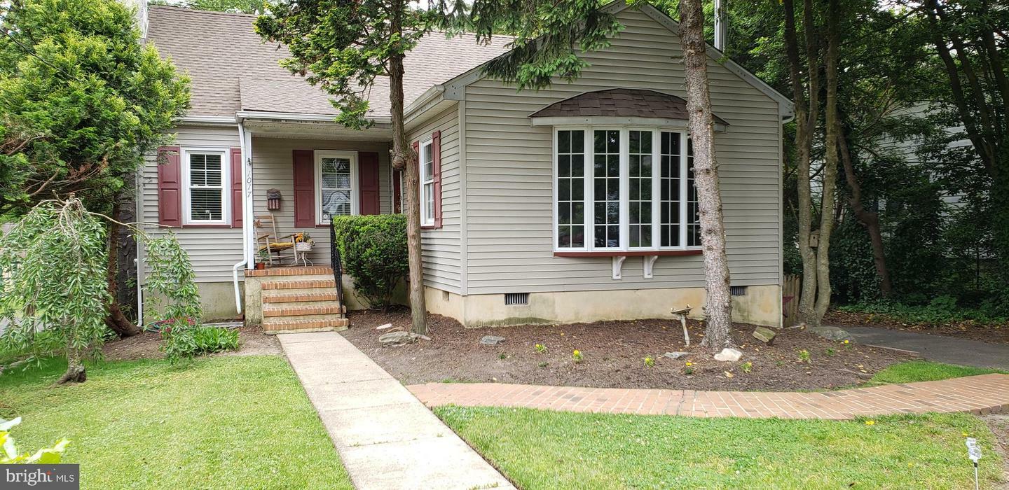 Property Photo:  1017 Highland Avenue  NJ 08077 