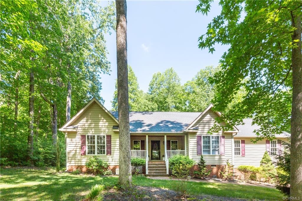 Property Photo:  4580 Fox Chase Run  VA 23065 