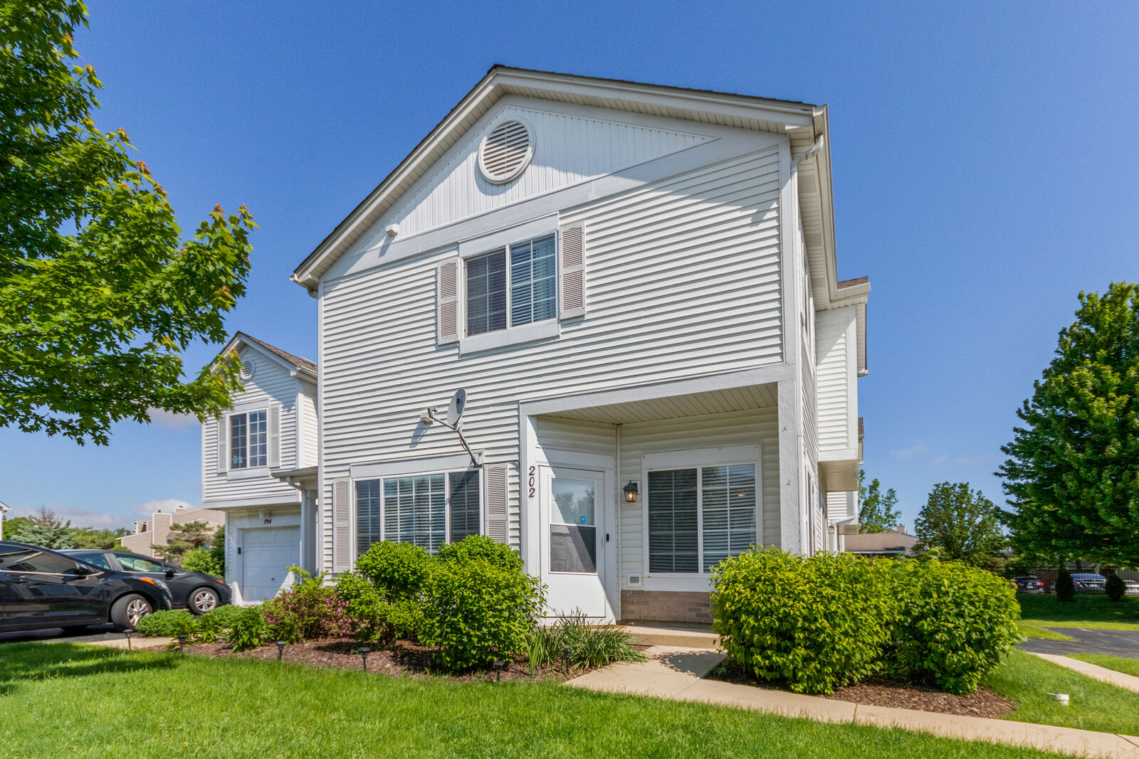 Property Photo:  202 Heather Glen Drive 202  IL 60504 