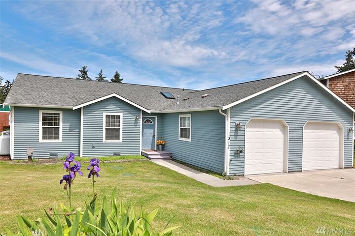1317  Backswing Lane  Freeland WA 98249 photo