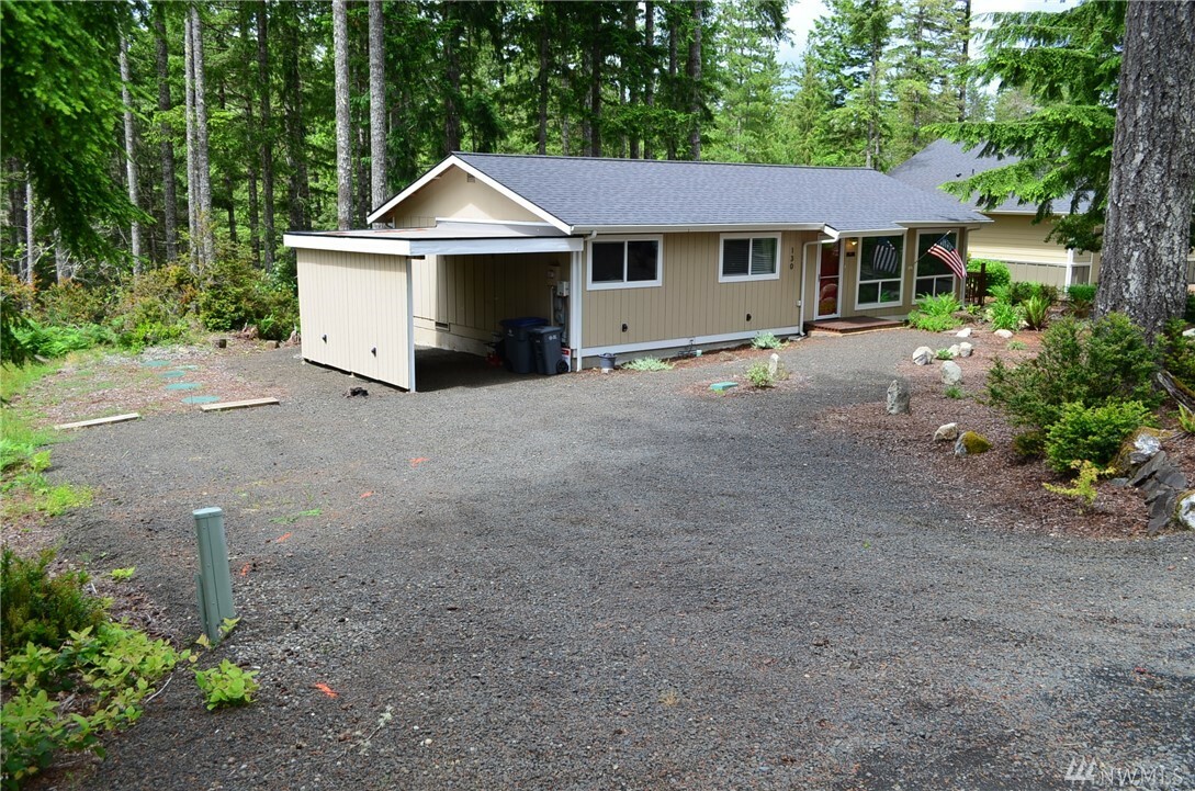 Property Photo: 130 E Country Club Dr W WA 98592