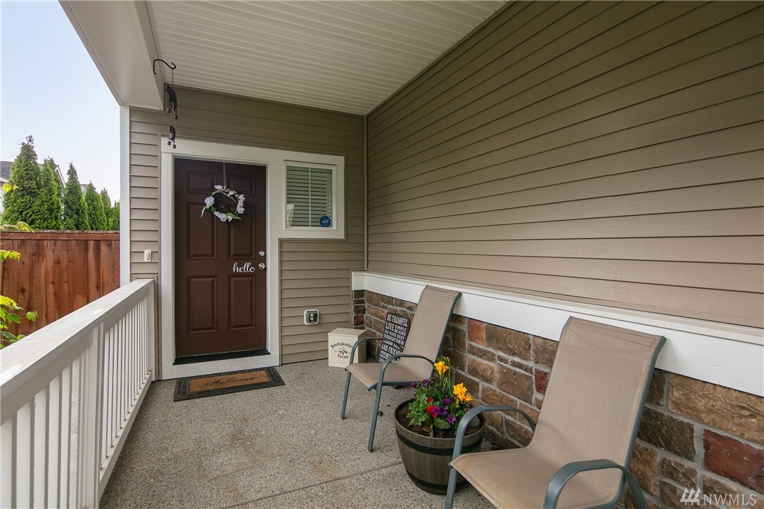 Property Photo: 17009 SE 261st Street WA 98042