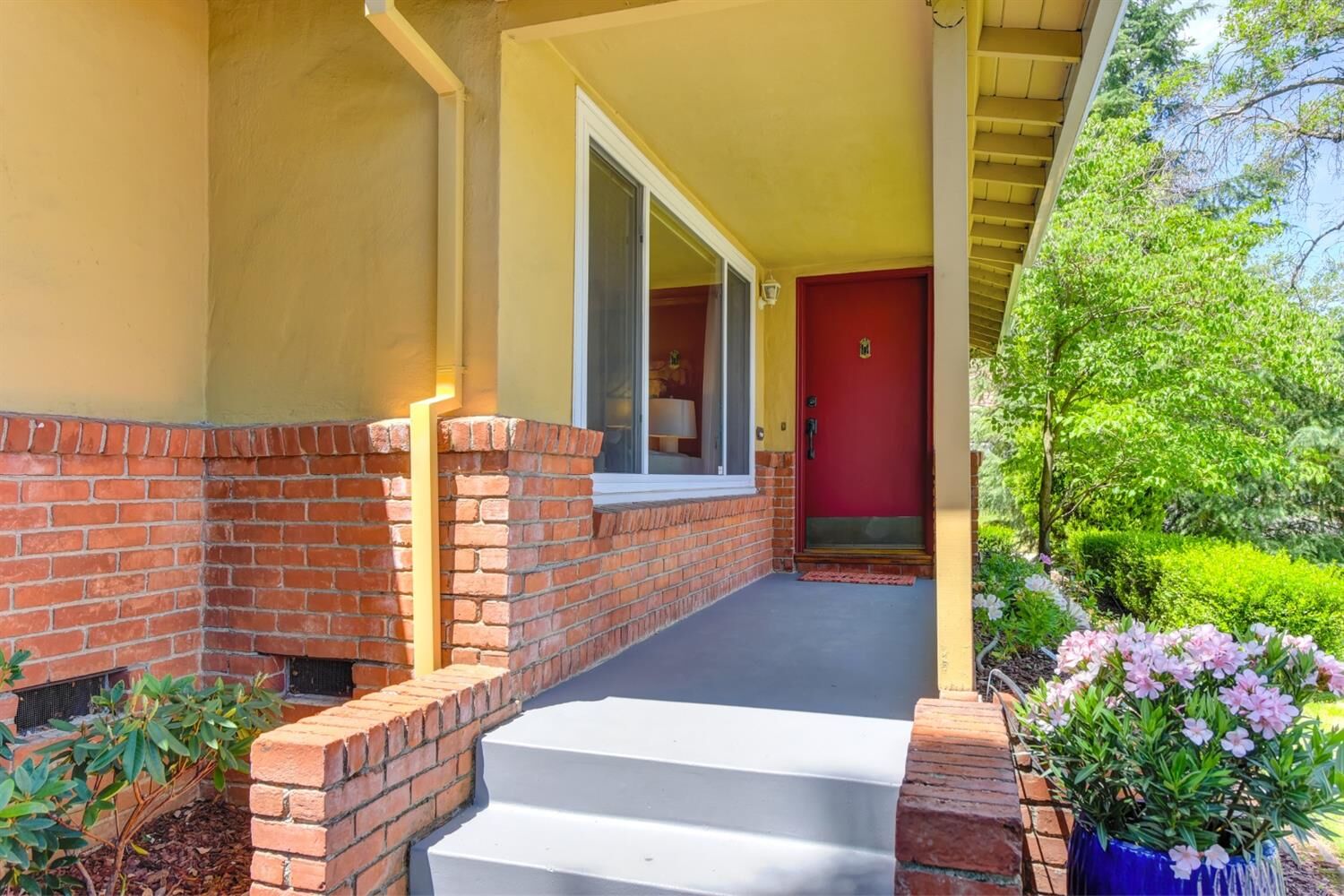 Property Photo: 4700 H Street CA 95819