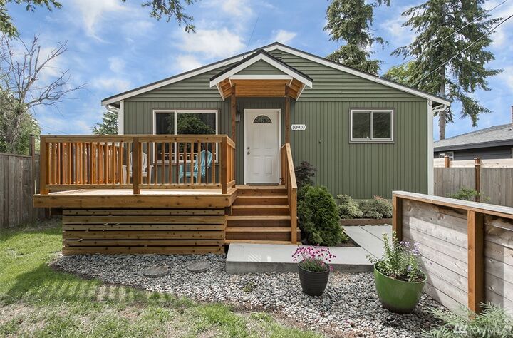 10919 26th Ave SW  Seattle WA 98146 photo