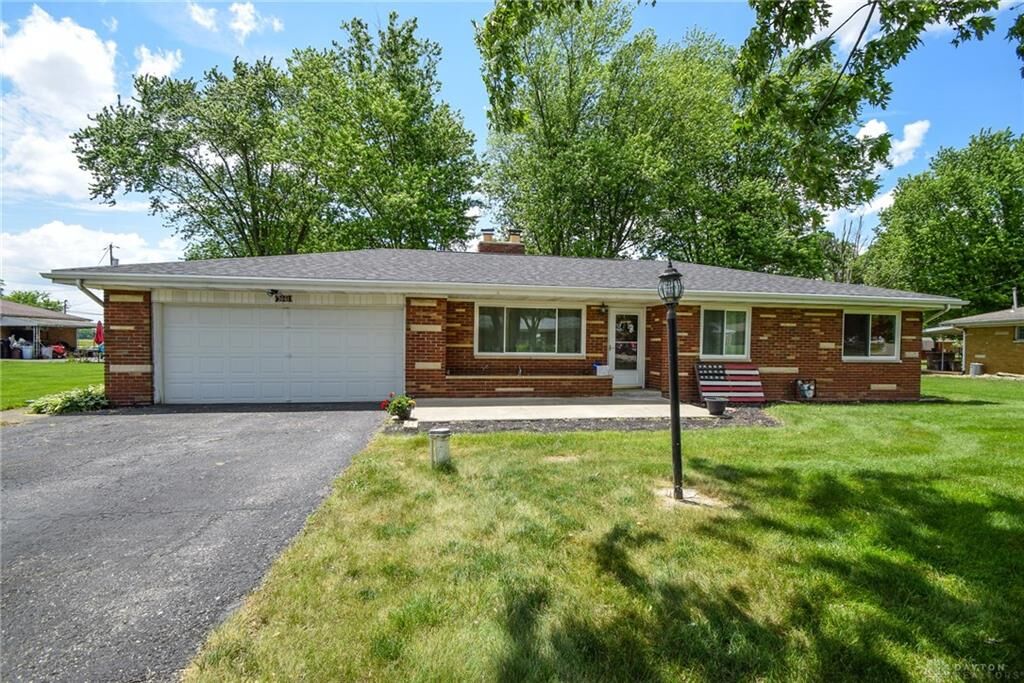 Property Photo: 3661 Winding Way Drive OH 45341