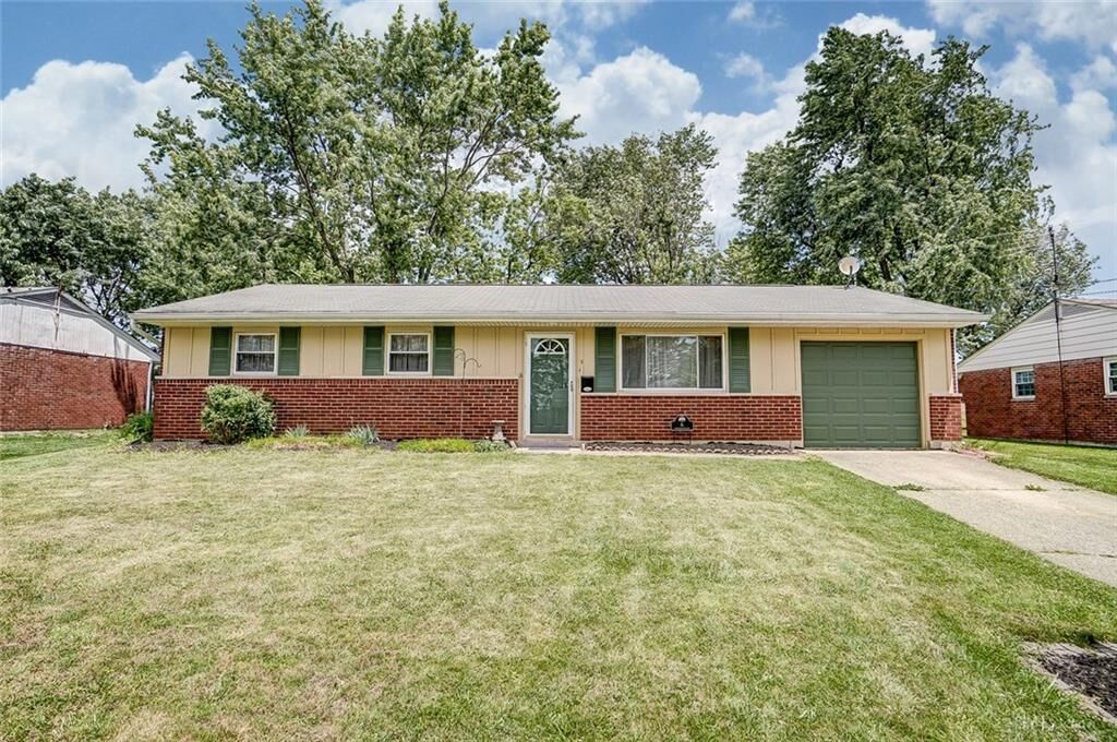 Property Photo: 6 Lawndale Avenue OH 45036