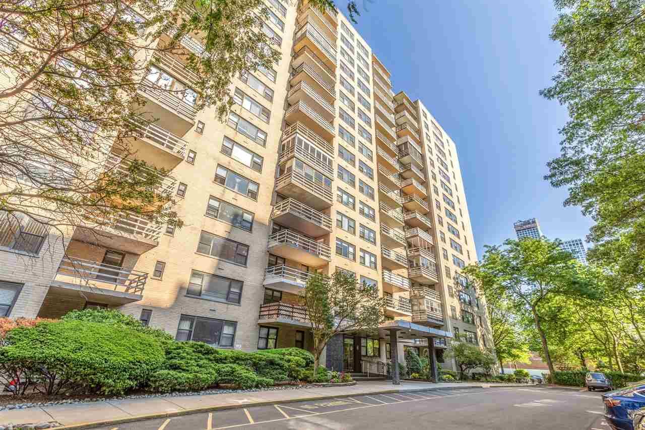 Property Photo:  201 St Pauls Ave 12J  NJ 07306 