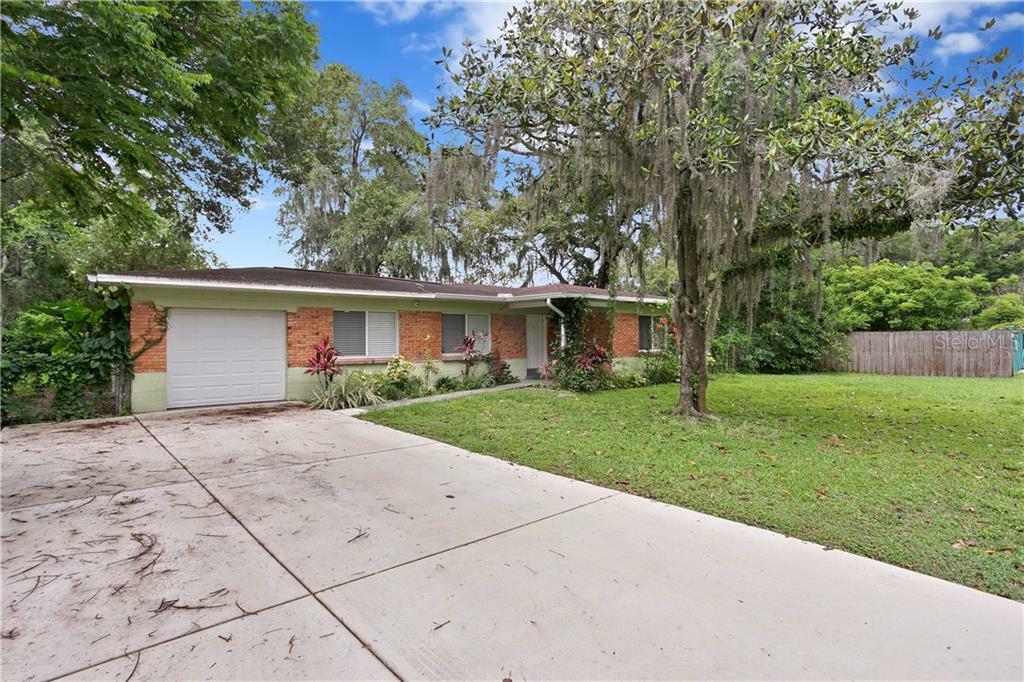 Property Photo:  107 E Morgan Street  FL 33510 