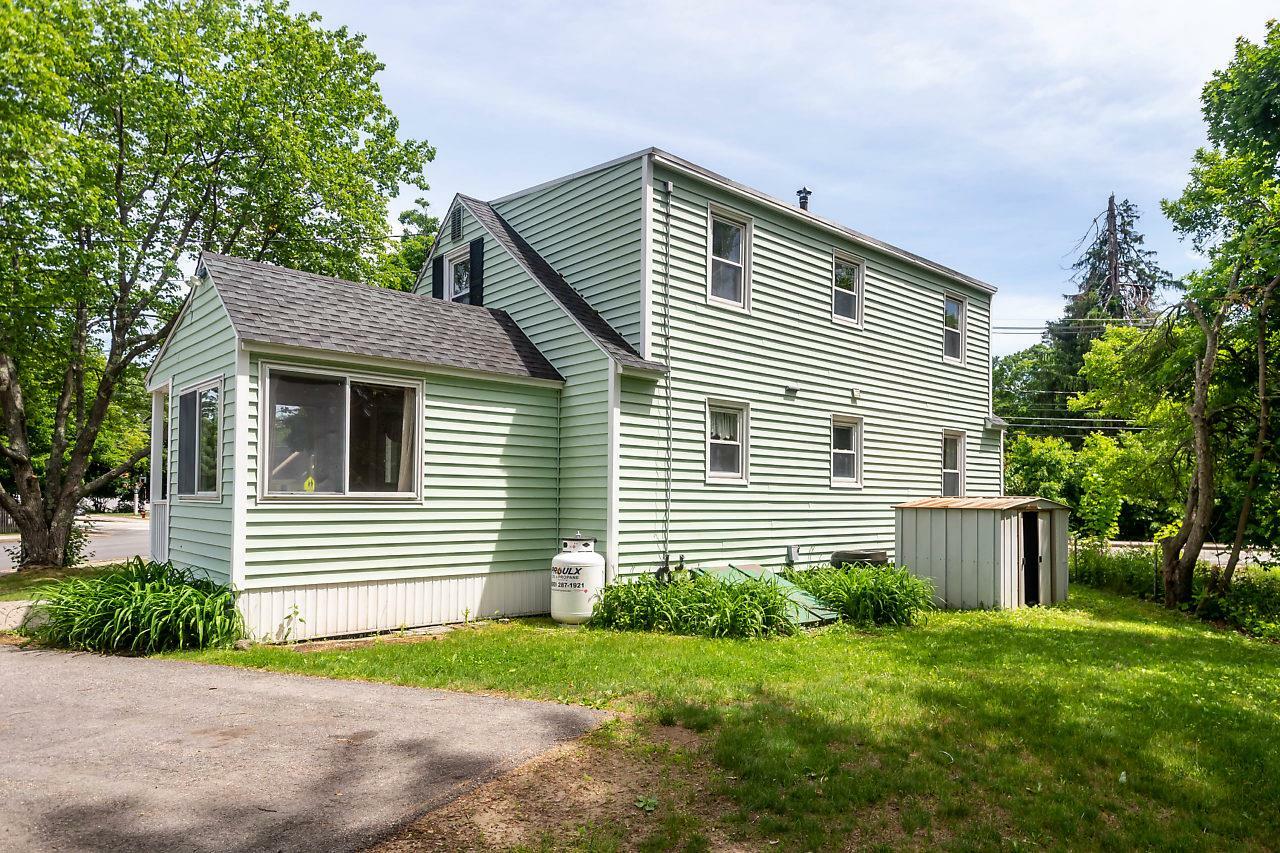 Property Photo:  52 Maplecrest Street  NH 03857 