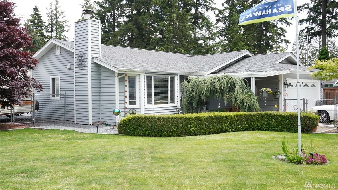 Property Photo:  17203 15th Ave E  WA 98387 