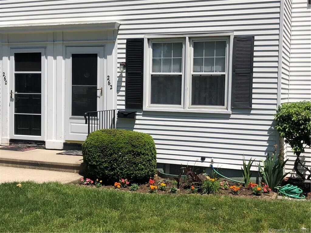Property Photo:  262 Sylvan Knoll Road  CT 06902 