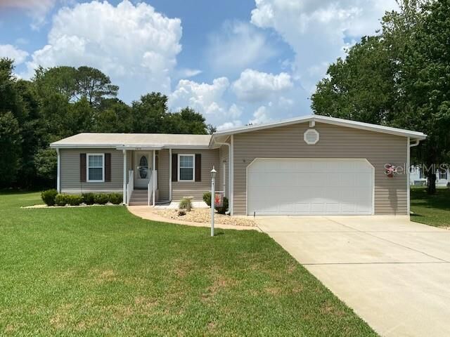 Property Photo: 5474 Williamsburg Lane FL 34785