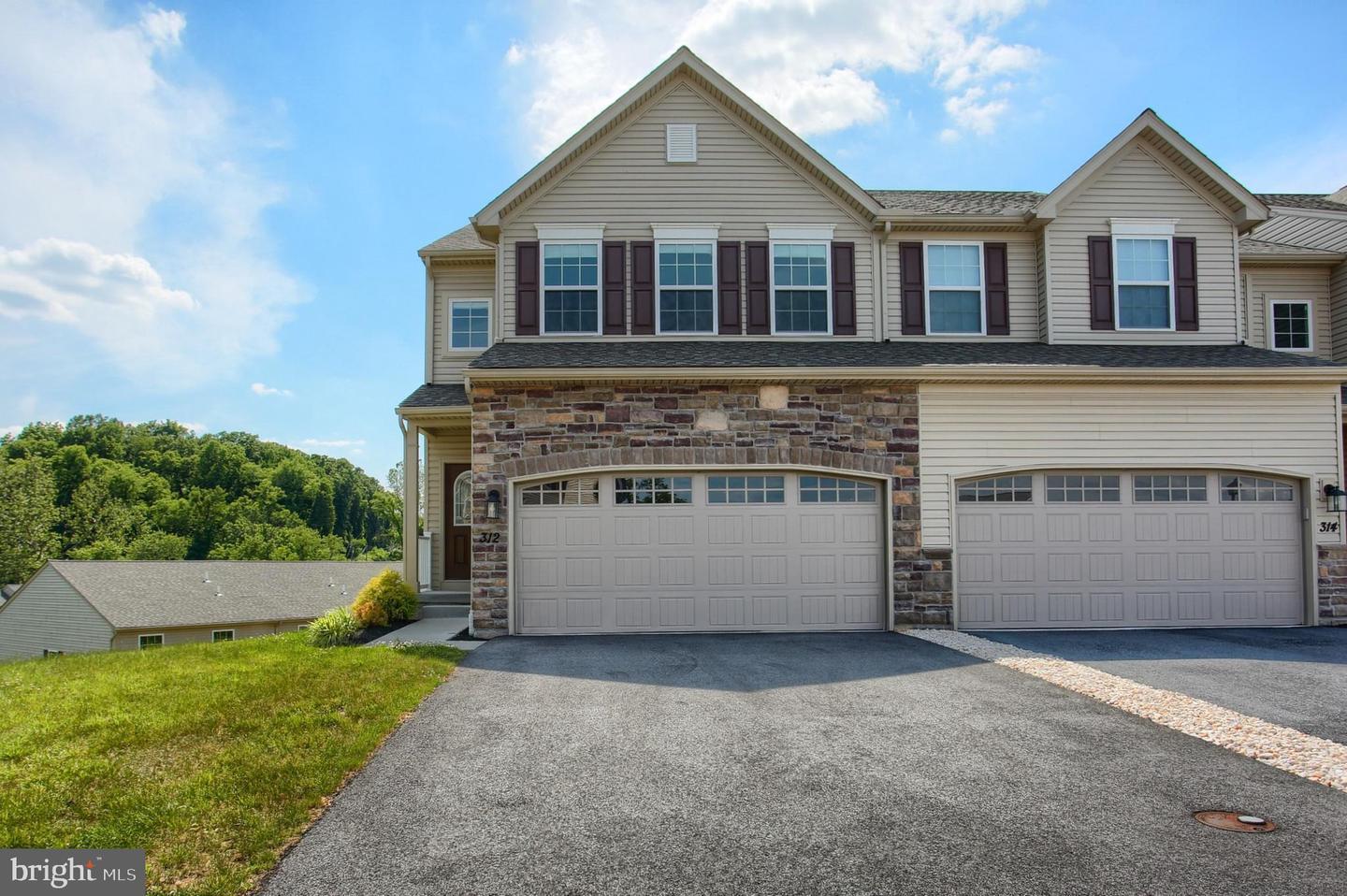 Property Photo:  312 Stoneridge Court 84  PA 17070 