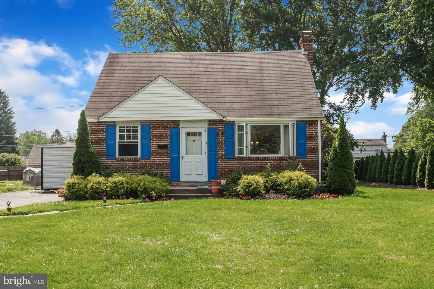 Property Photo:  309 Hampton Road  PA 19040 