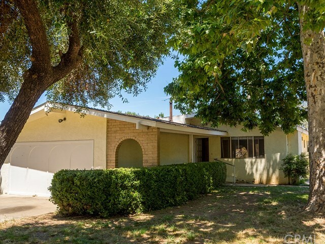Property Photo: 2825 Monterey Road CA 93422