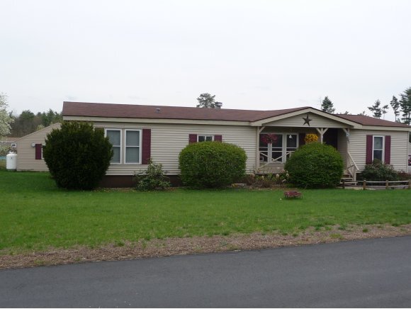 Property Photo: 16 Lilac Drive NH 03077