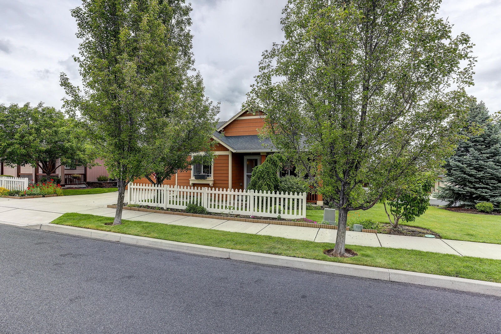 Property Photo: 3710 SW 30th Street OR 97756