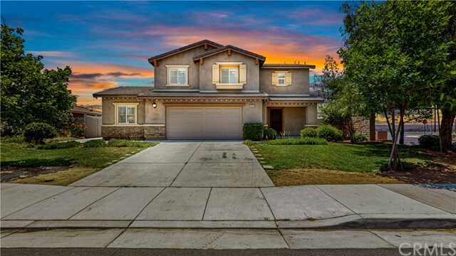 Property Photo:  4334 Almaterra Drive  CA 92571 