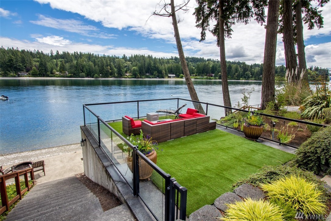 Property Photo: 17104 Angeline Avenue S WA 98392