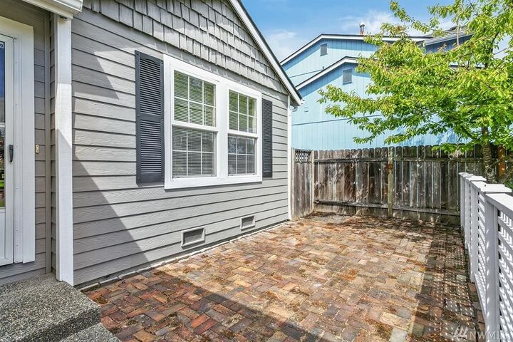 Property Photo: 111 Alder Street WA 98203