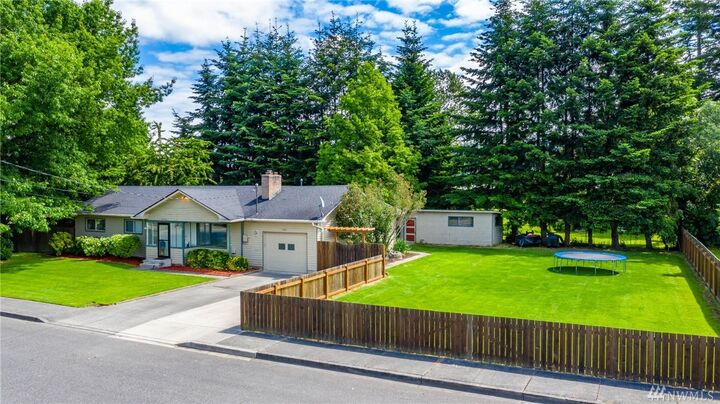 Property Photo:  1906 S Walter St  WA 98273 