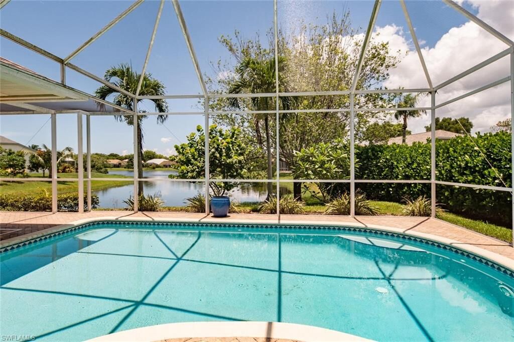 Property Photo:  7582 Citrus Hill Ln  FL 34109 